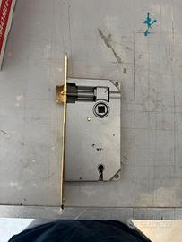 Serratura porta battente AGB oro lucido