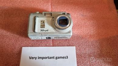 1867-Fotocamera Trust 13610 020-A2