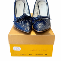 Scarpe décolleté Intrigo blu vernice traforata 39