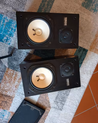 Coppia diffusori monitor da studio Yamaha NS-10M