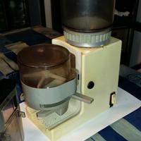 Macina caffè SAECO con dosatore