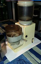 Macina caffè SAECO con dosatore
