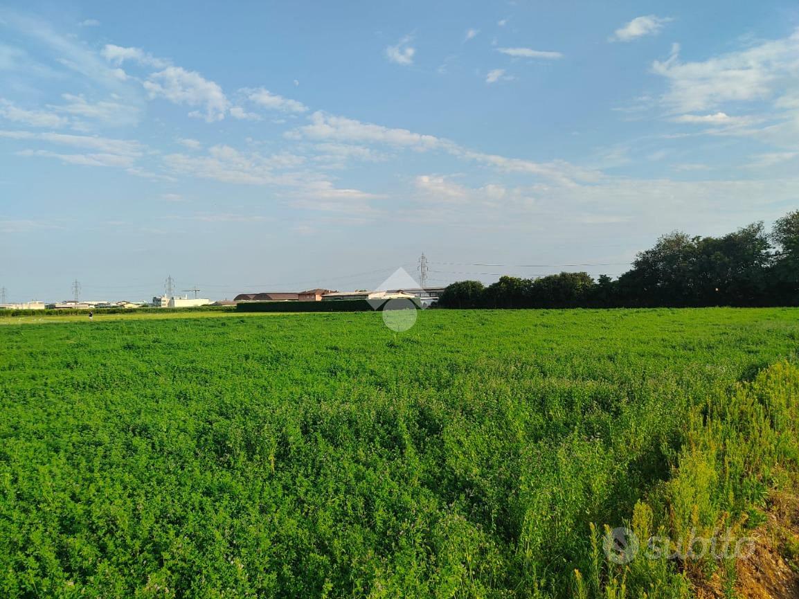 TERRENO A VILLAFRANCA DI VERONA - Vista 3