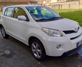 Toyota Urban Cruiser Urban Cruiser 1.4 D-4D AWD Lu