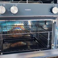 Cucina basculante per barca a vela