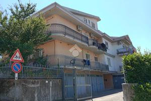 2 LOCALI A PRATOLA SERRA