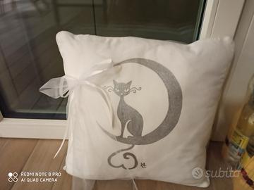 Cuscino dipinto a mano