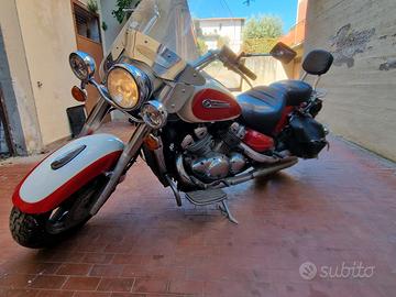 Yamaha Royal Star XVZ 1300 Aanno 2001