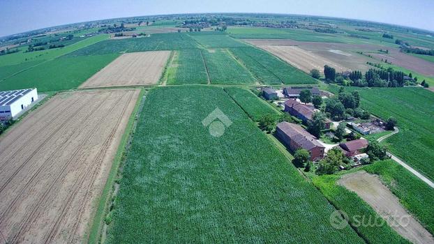 TER. AGRICOLO A BORGO VIRGILIO