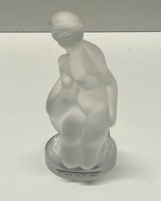 Statuetta in cristallo “Lalique”
