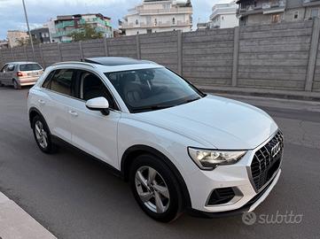 Audi Q3 35 TDI quattro S tronic/TETTO/PELLE/FULL