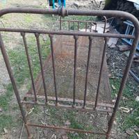 Letto singolo in ferro battuto