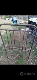 Letto singolo in ferro battuto