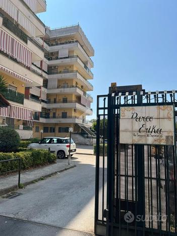 3 LOCALI A CASALNUOVO DI NAPOLI