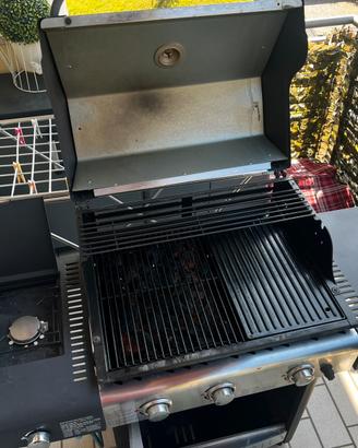 Barbecue a gas 3 fuochi con bruciatore laterale