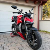 Ducati Streetfighter V2