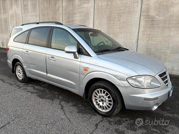 Ssangyong Rodius 2.7 XDi 4WD AUTOMATICA 7 POSTI