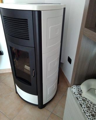 Stufa a pellet Hydro MCZ MOD. SUITE