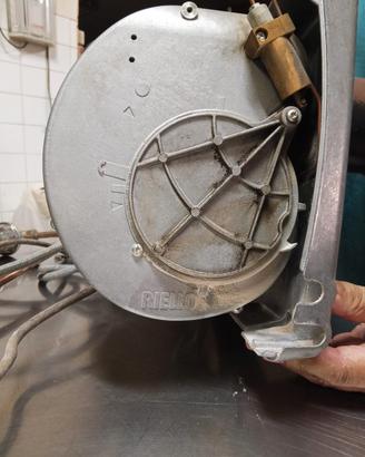 bruciatore gasolio sime Riello 