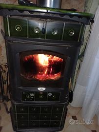 Stufa a legna in ceramica verde Lincar