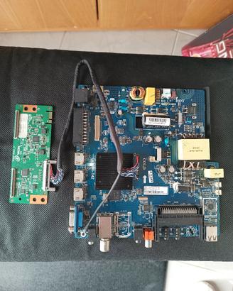 Scheda madre TV CV358H-T42 recuperata da TV Akai