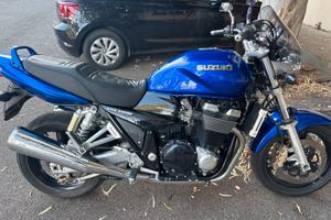 Suzuki 1400 GSX anno 2002