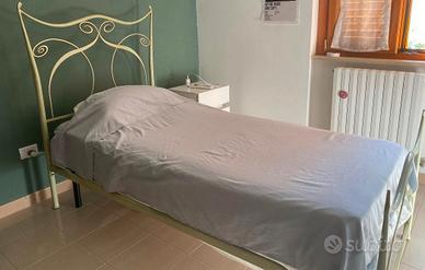 "LETTO SINGOLO IN FERRO COMPLETO DI RETE, MATERASS