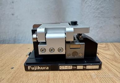 mannaia per fibra ottica

fujikura CT-07