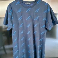 T-shirt Balenciaga