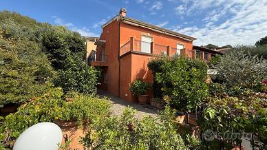 Appartamento con corte privata