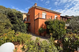 Appartamento con corte privata