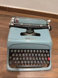 Macchina da Scrivere Olivetti Studio 44 d'Epoca