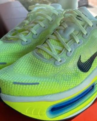 Nike Vomero Premium taglia 44