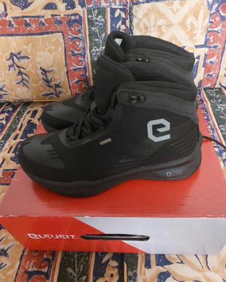 vende scarpe Eleveit moto 