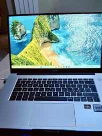Huawei MateBook D15(Display 15 pollici)