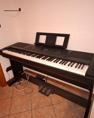 Yamaha DGX660