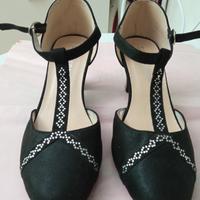 Scarpe nere con strass, N. 36