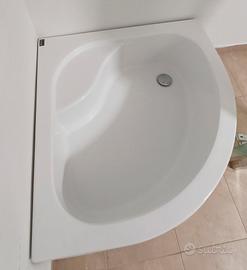piatto doccia in resina e box doccia in vetro 