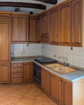 Cucina completa + Tavolo 10 posti + 8 Sedie + Mob