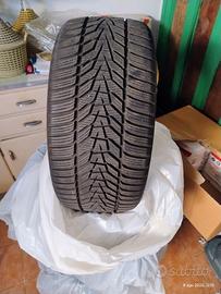 4 pneumatici Hankook  invernali 235/35 R19 90%