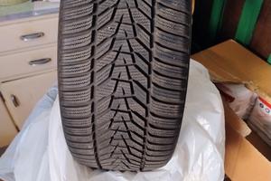 4 pneumatici Hankook  invernali 235/35 R19 90%