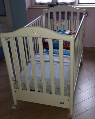 Letto bambino marca Pali completo di materasso