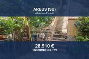 Immobile in asta di 211 m² con più di 5 locali a A