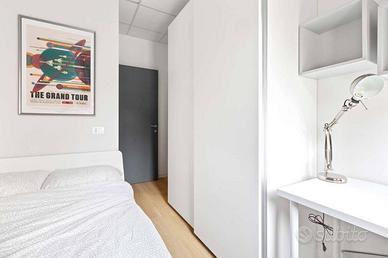 Stanza in appartamento di 176 m² a Milano