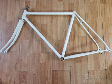 Telai bicicletta italiani verniciati o grezzi