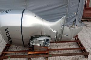 Fuoribordo Honda 225