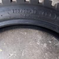 Coppia pneumatici Continental come nuovi