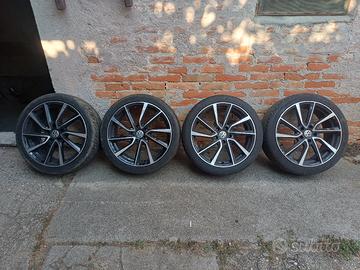 Cerchi e gomme 225/40 18