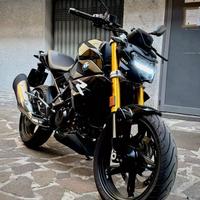 Bmw g 310 r - 2024