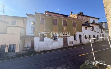 Casa indipendente a Stradella 6 locali